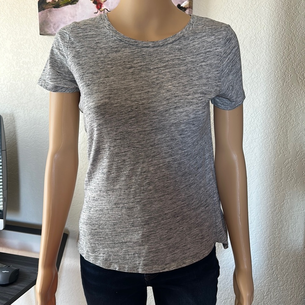 Old Navy Gray T-shirt